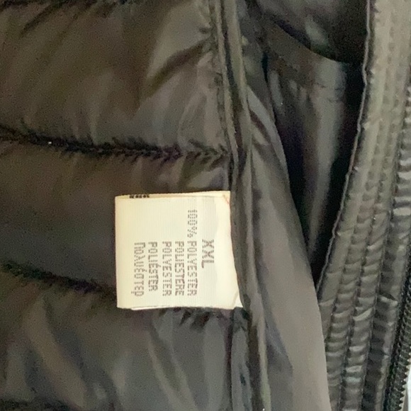 Black Light Weight Puffer Jacket. (Not down) - Picture 4 of 4